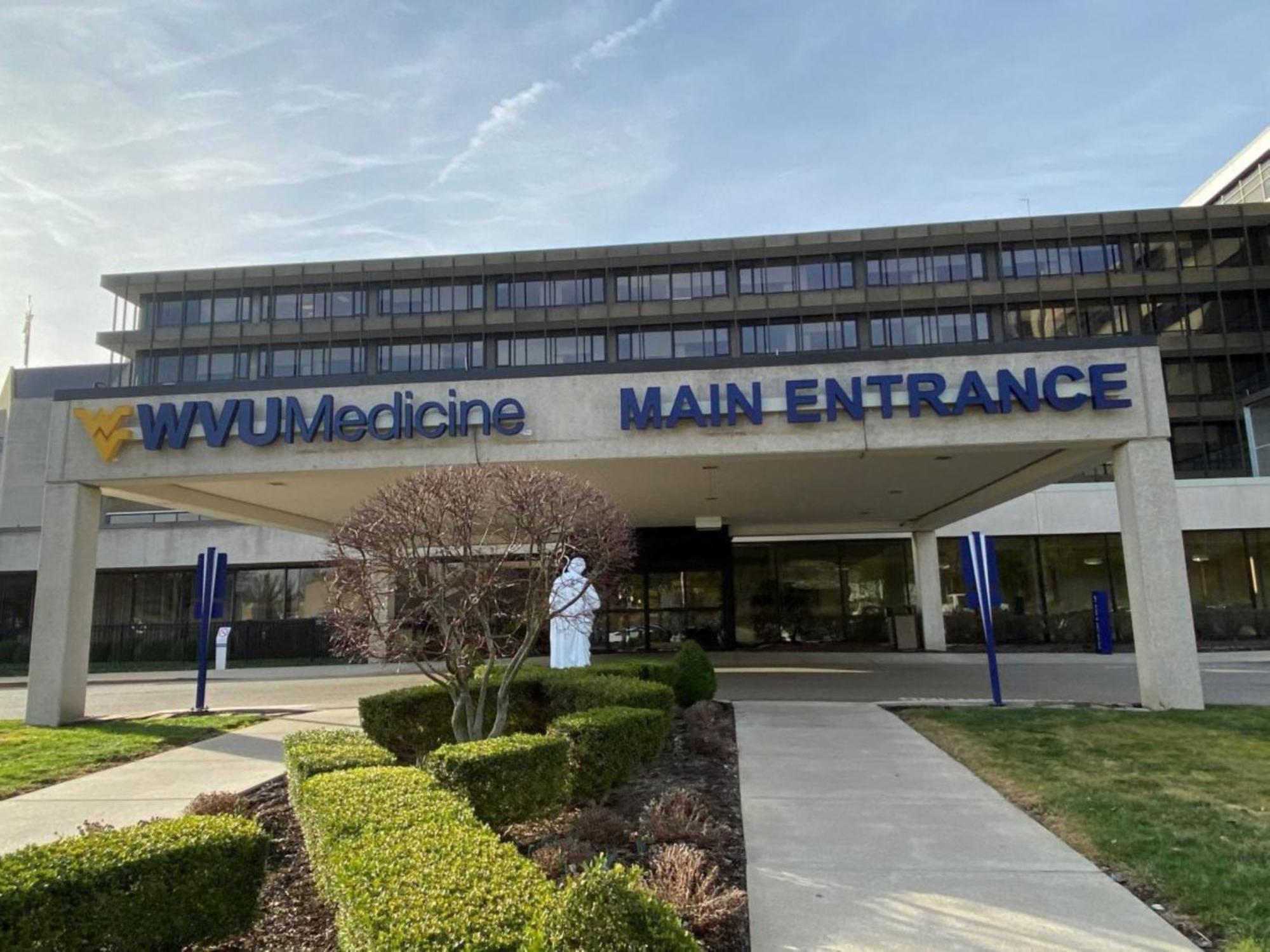 Suburban Studios Triadelphia - Wheeling At The Highlands Exterior photo